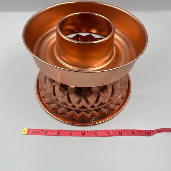 Vintage Copper Bundt Cake Pans Lot 2 Smooth & Textured 9 Cups Baking - Picture 5 of 9